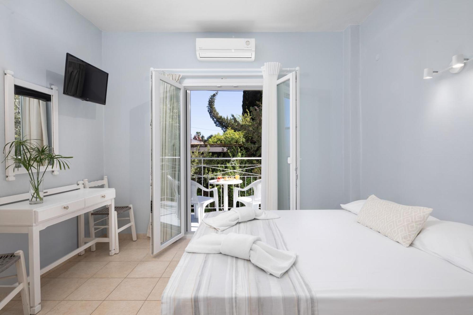 בניטסס Bella Vista Beach Hotel מראה חיצוני תמונה