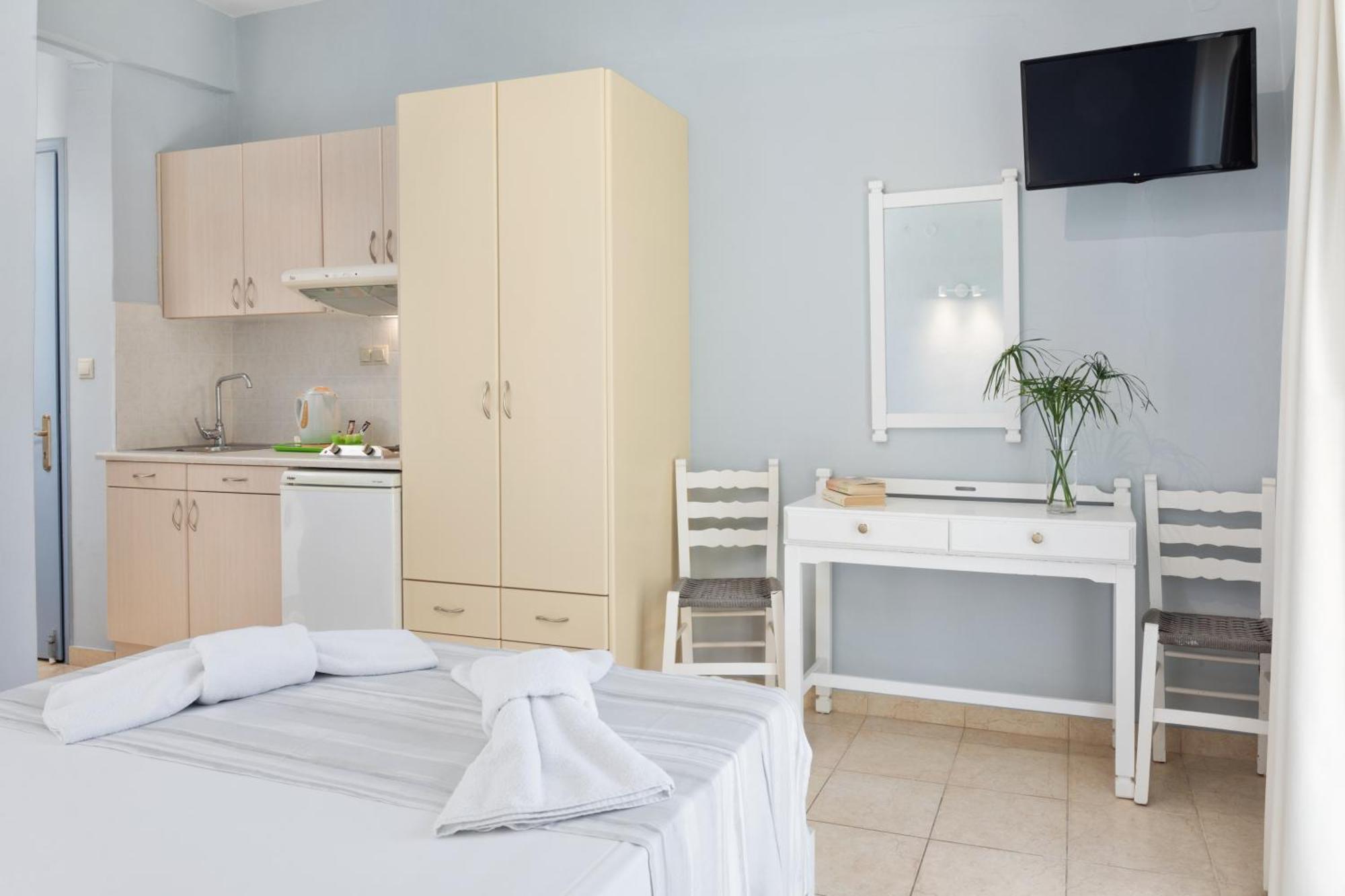 בניטסס Bella Vista Beach Hotel מראה חיצוני תמונה