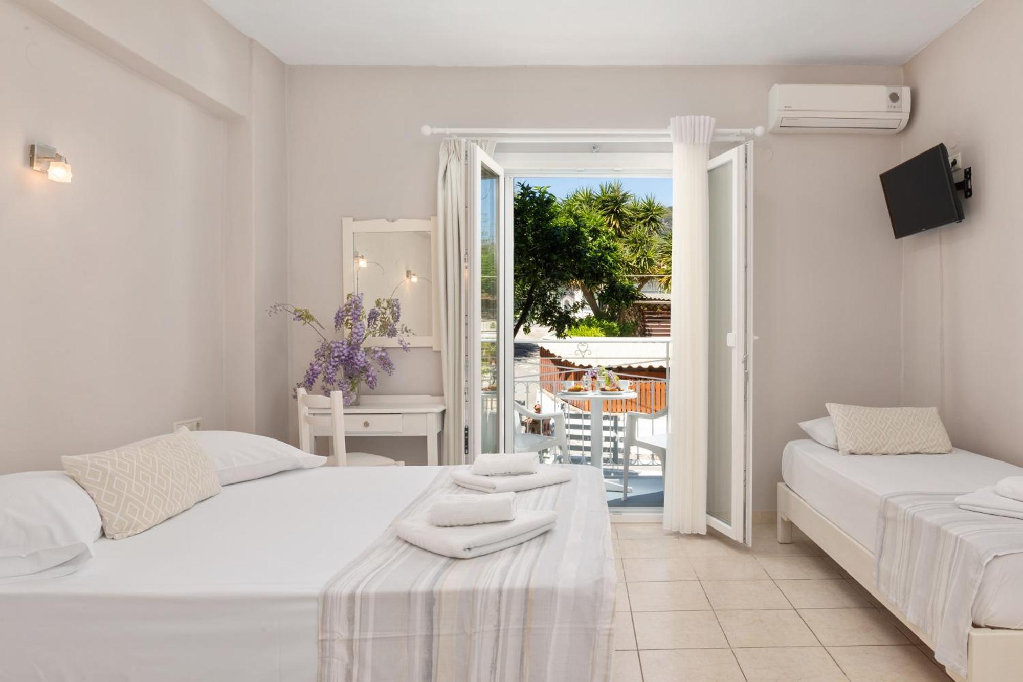 בניטסס Bella Vista Beach Hotel מראה חיצוני תמונה