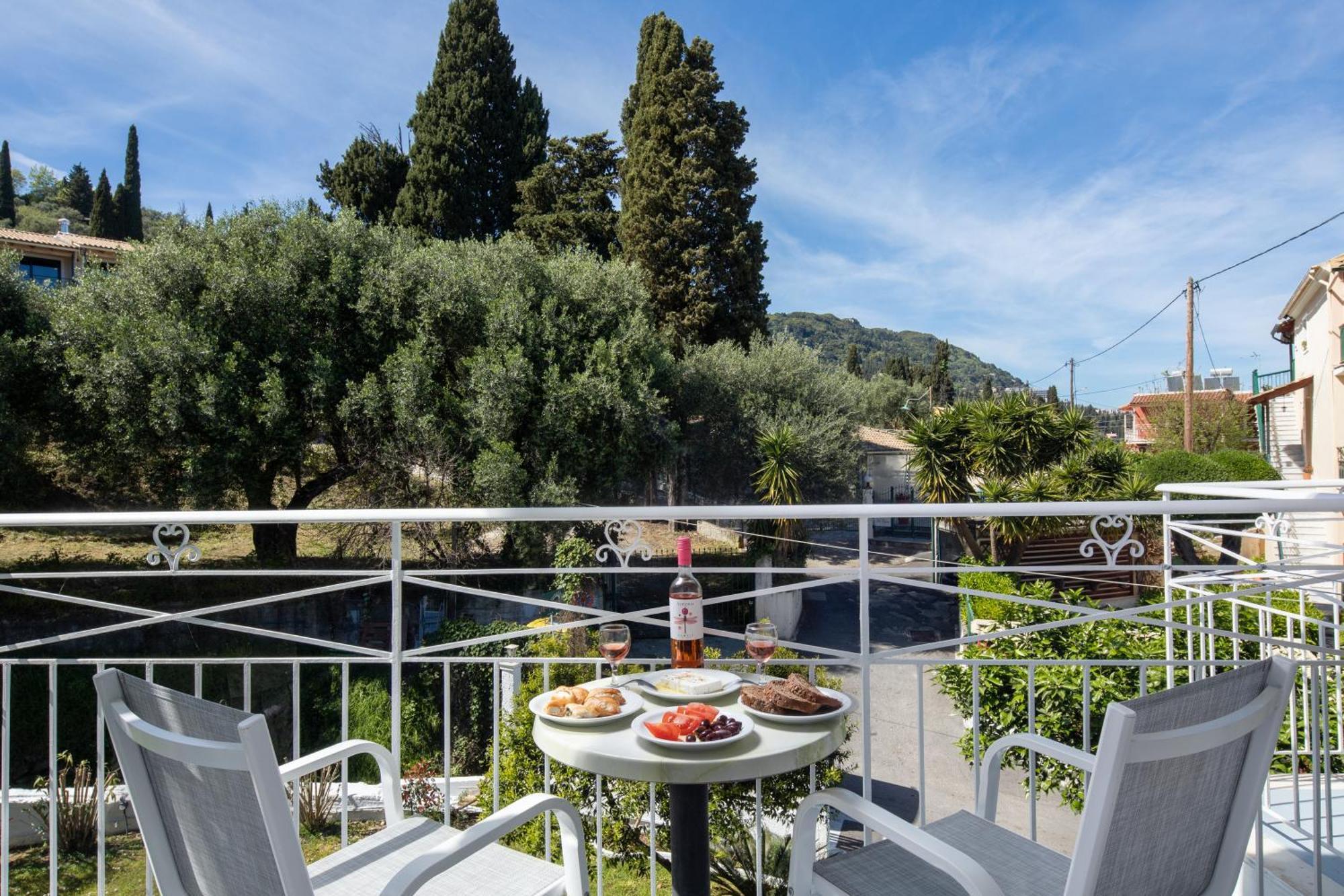 בניטסס Bella Vista Beach Hotel מראה חיצוני תמונה