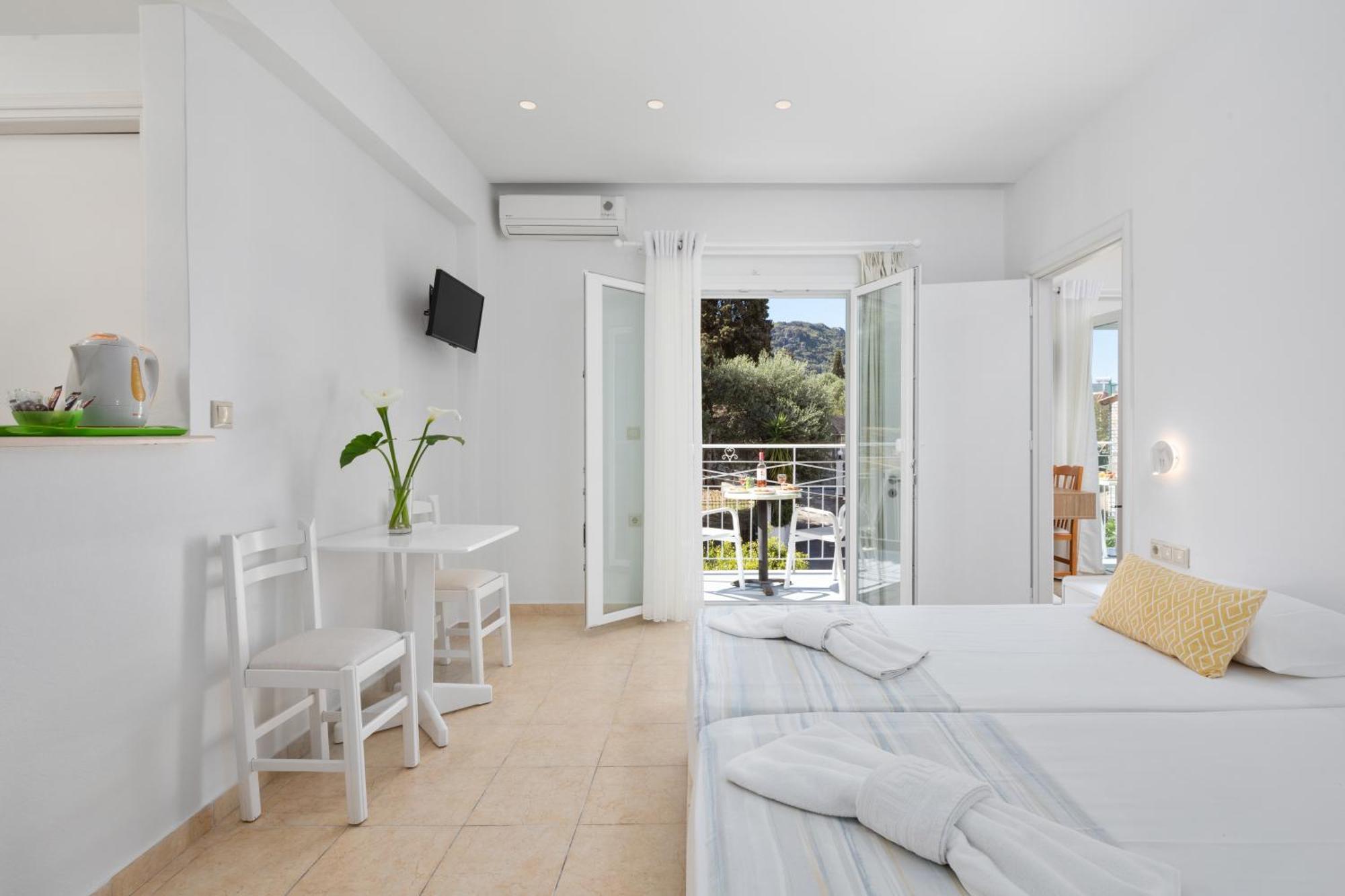 בניטסס Bella Vista Beach Hotel מראה חיצוני תמונה