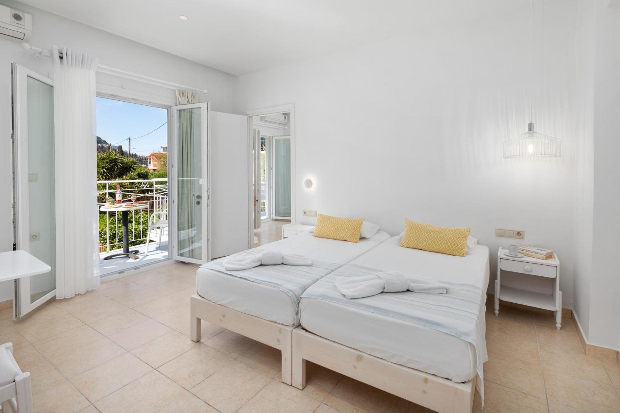 בניטסס Bella Vista Beach Hotel מראה חיצוני תמונה