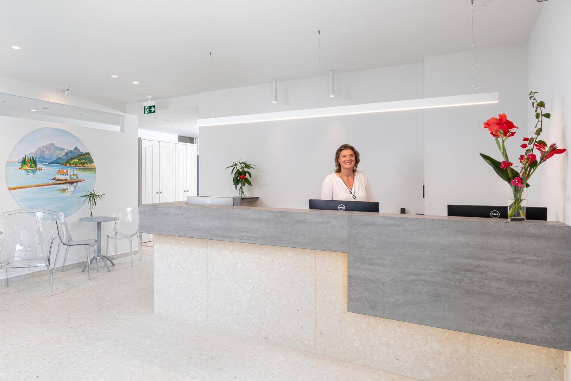בניטסס Bella Vista Beach Hotel מראה חיצוני תמונה