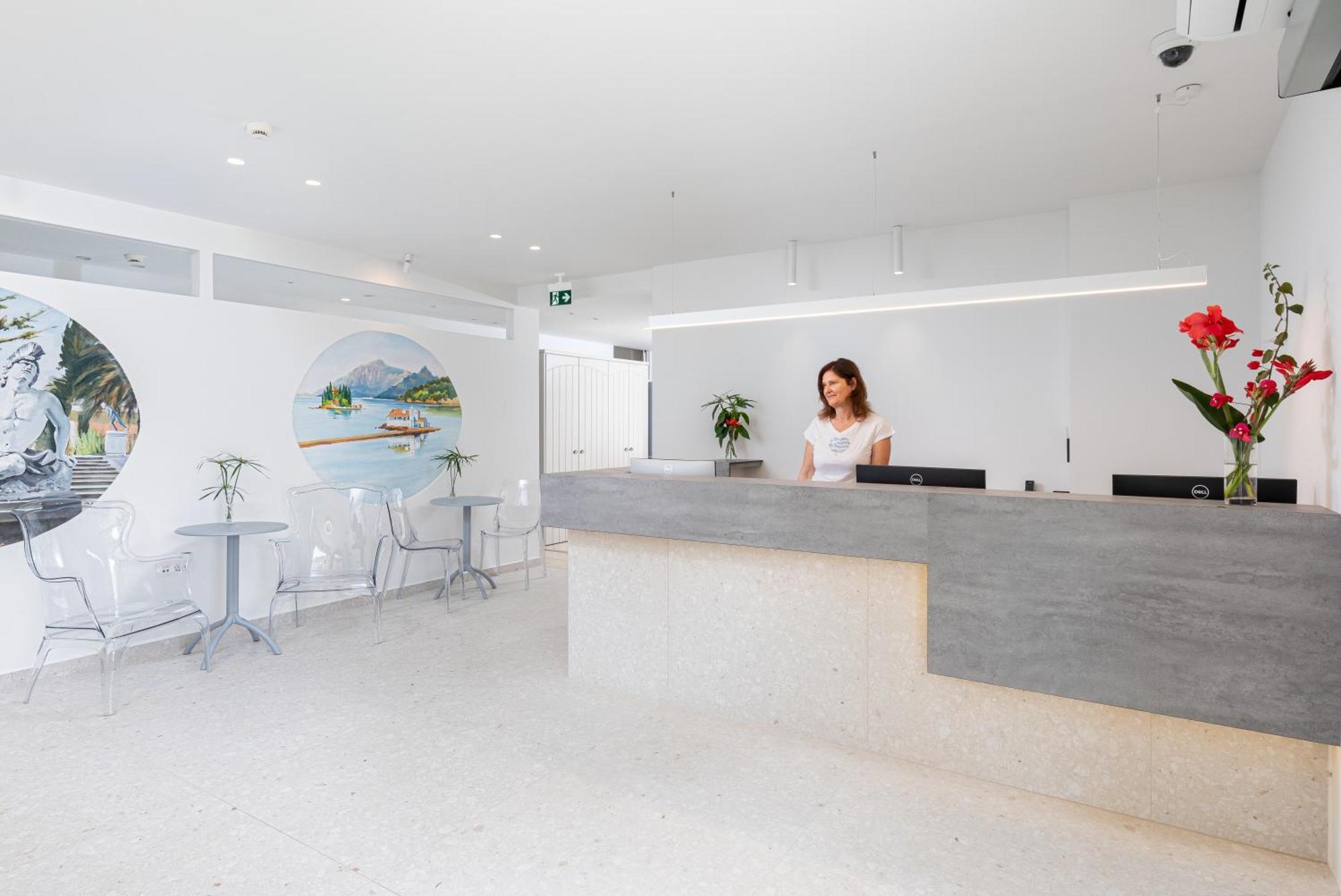 בניטסס Bella Vista Beach Hotel מראה חיצוני תמונה