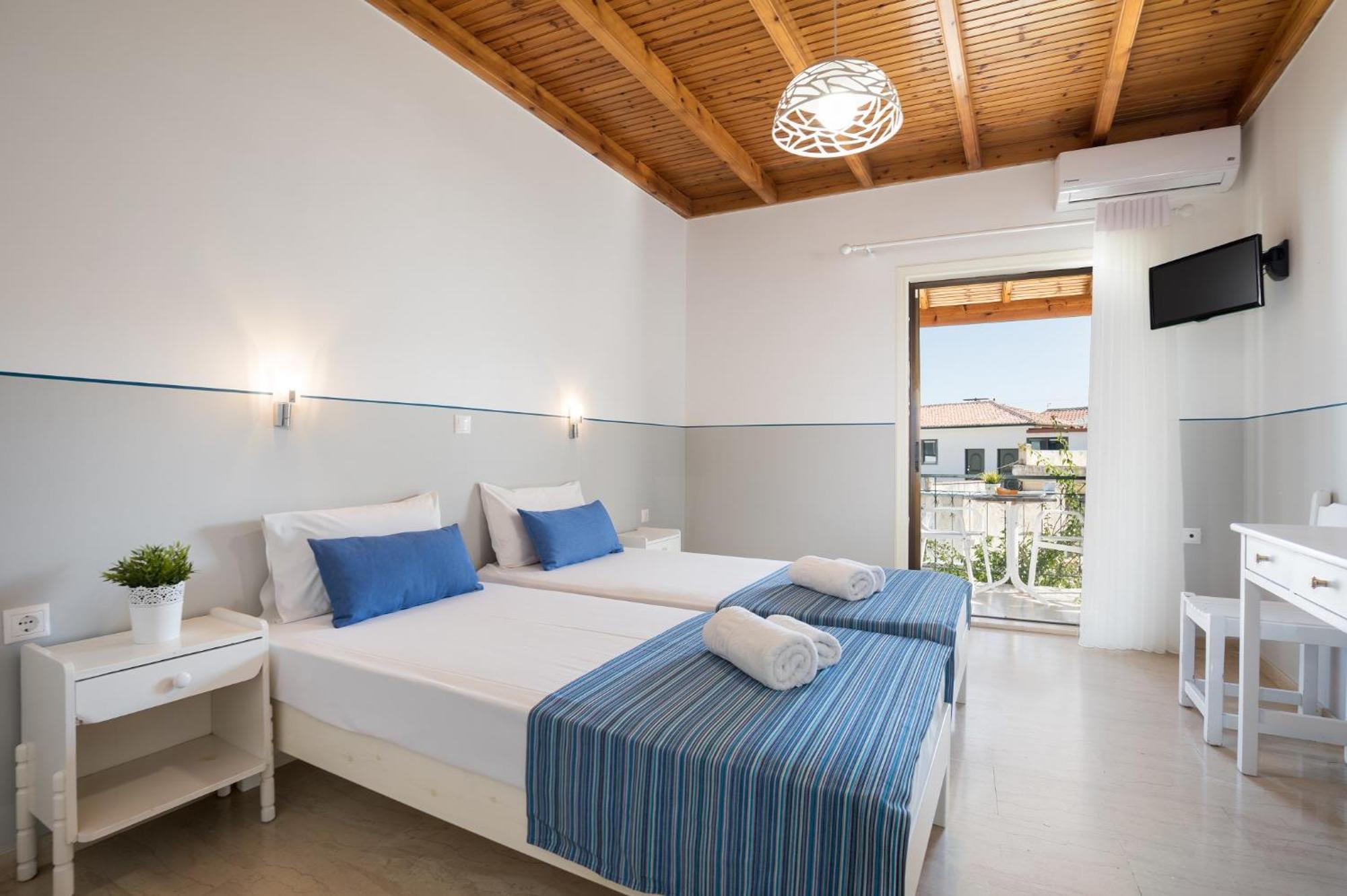 בניטסס Bella Vista Beach Hotel מראה חיצוני תמונה